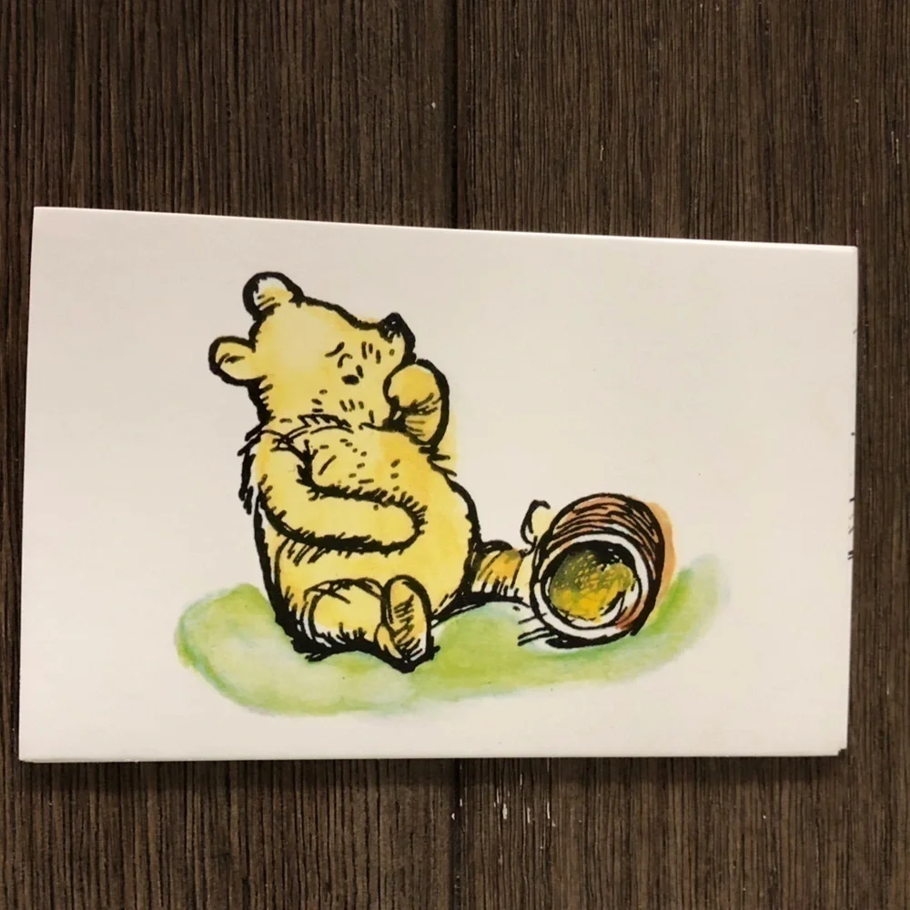 Disney's Winnie the Pooh Classic Illustration postcards: Pooh Bear 5ct